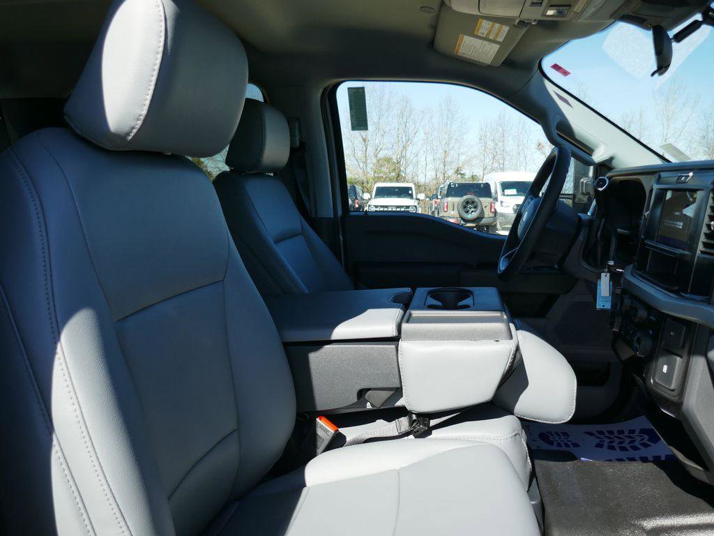 New 2026 Ford F250 XL w/ XL Off-Road Package image 11