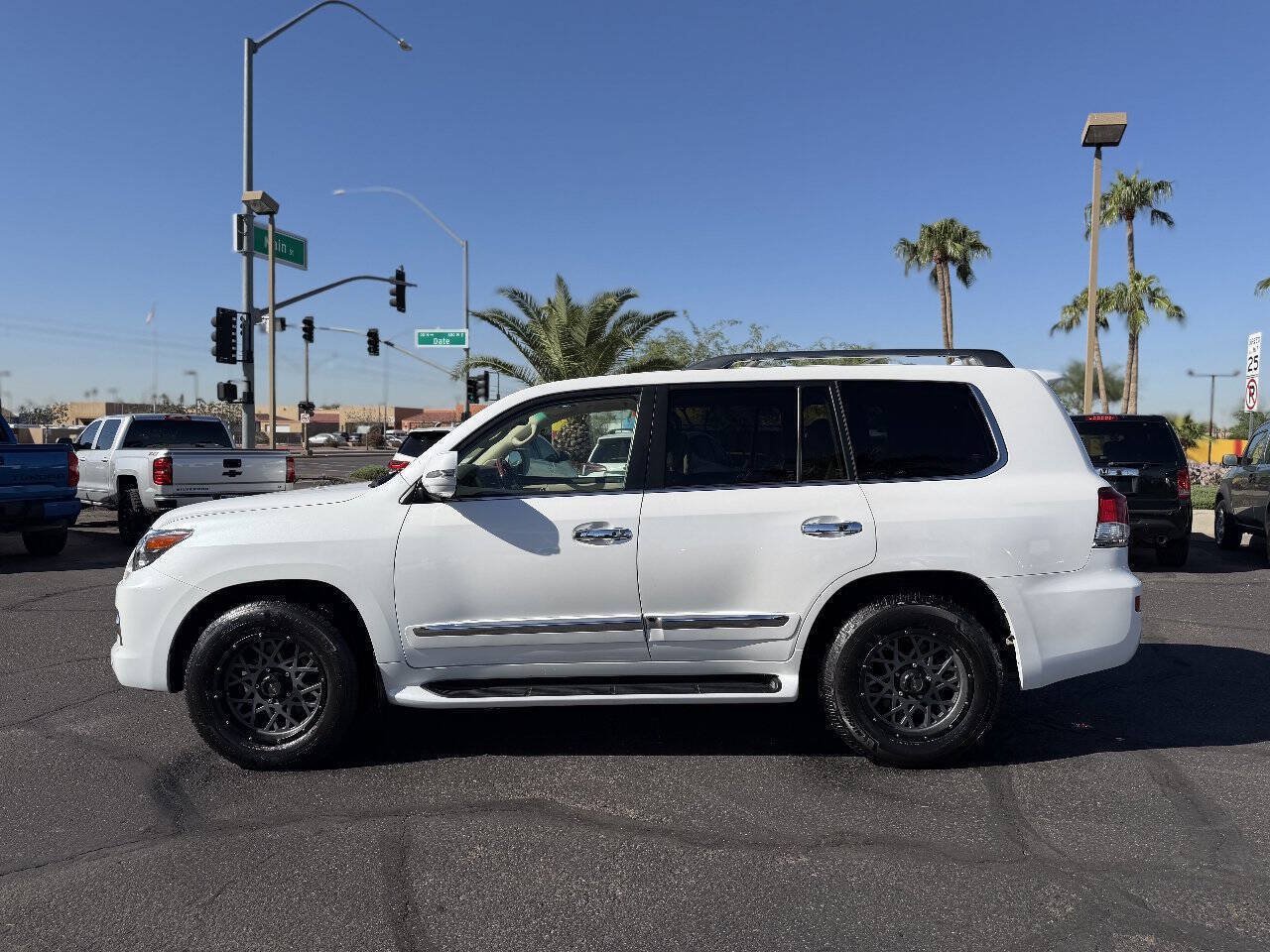 Used 2015 Lexus LX 570 4WD image 5