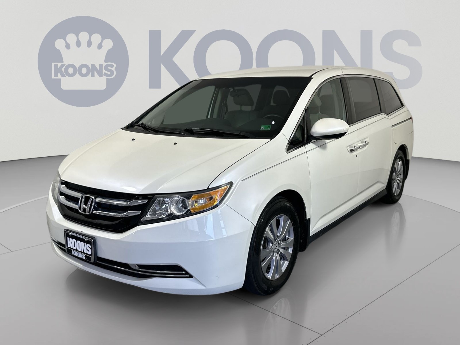Used 2017 Honda Odyssey SE image 1