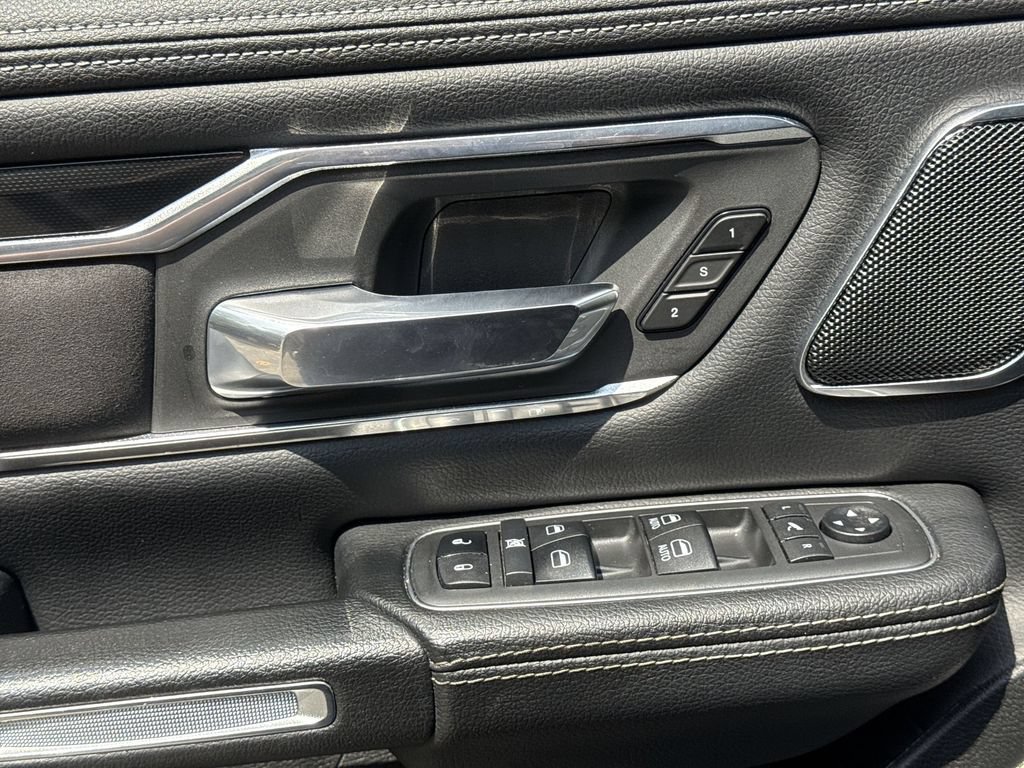 Used 2021 RAM 1500 Laramie AWD/4WD image 15