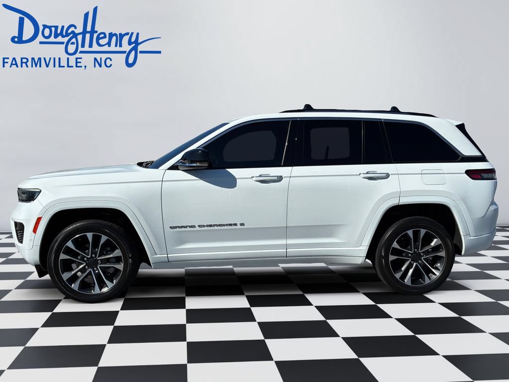 Used 2023 Jeep Grand Cherokee Overland w/ Adv Protech Group III AWD/4WD image 2