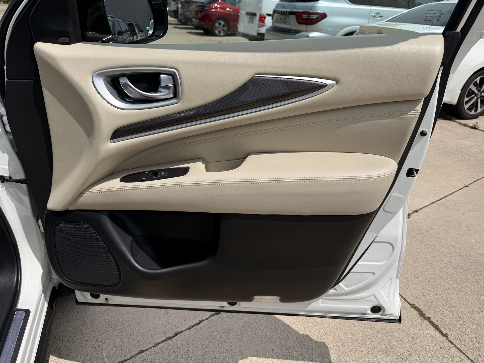 Used 2019 INFINITI QX60 Pure FWD image 32