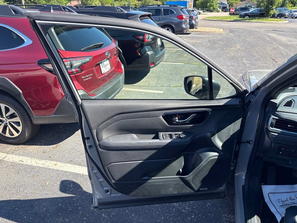 Certified 2025 Subaru Forester Limited AWD/4WD image 18
