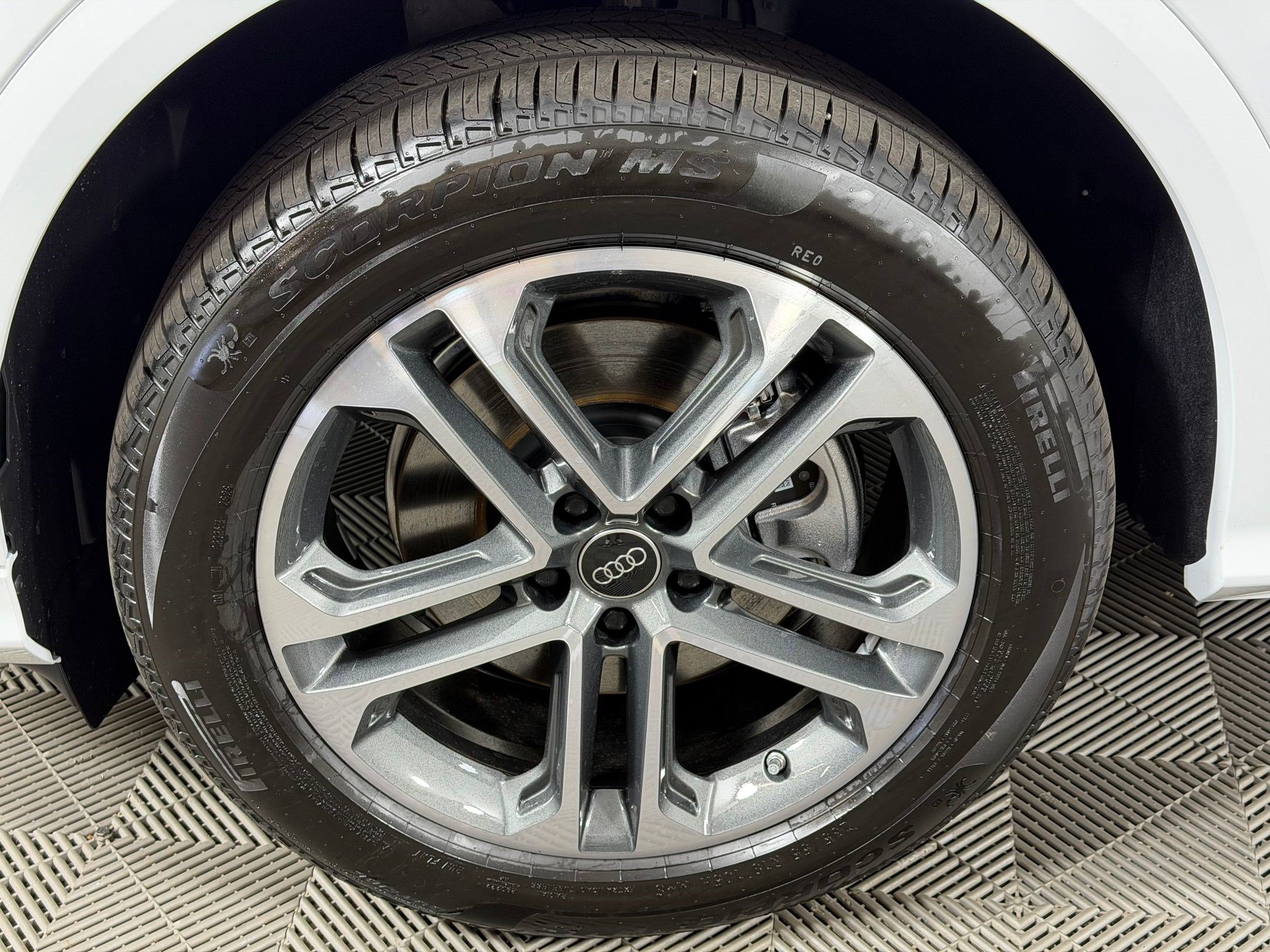 New 2026 Audi Q5 Premium Plus AWD/4WD image 13