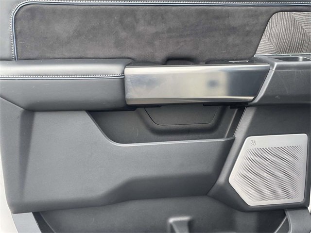 Certified 2025 Ford F350 Platinum w/ FX4 Off-Road Package image 10