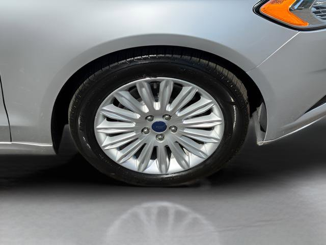 Used 2016 Ford Fusion Energi SE FWD image 24