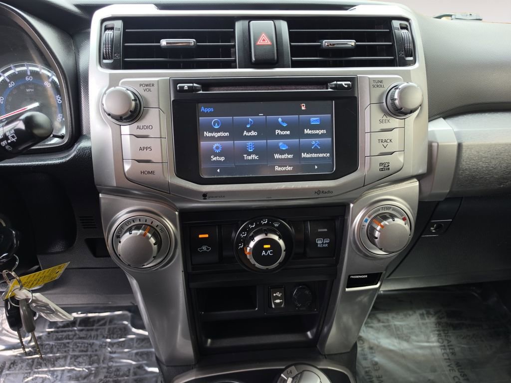 Used 2015 Toyota 4Runner SR5 AWD/4WD image 11