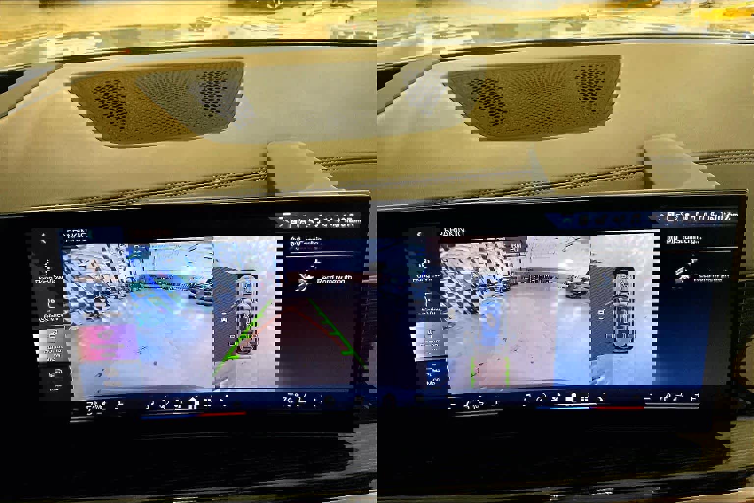 Used 2026 BMW X7 xDrive40i w/ M Sport Package image 27