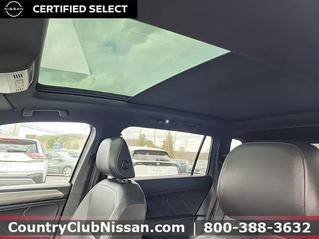 Used 2022 Volkswagen Tiguan SE R-Line AWD/4WD image 13