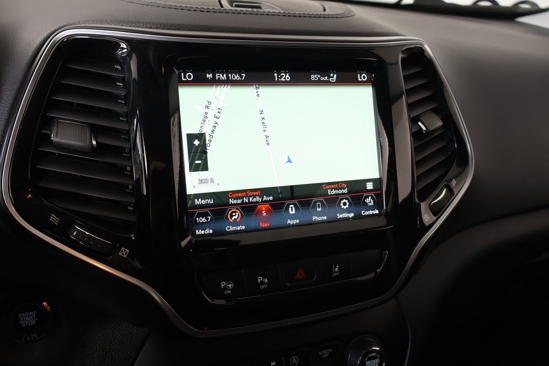 Used 2021 Jeep Cherokee Limited w/ Elite Package AWD/4WD image 7