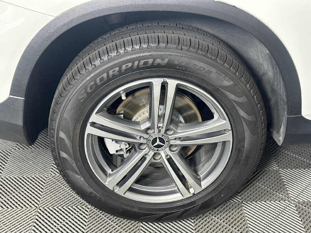 Certified 2022 Mercedes-Benz GLC 300 image 19