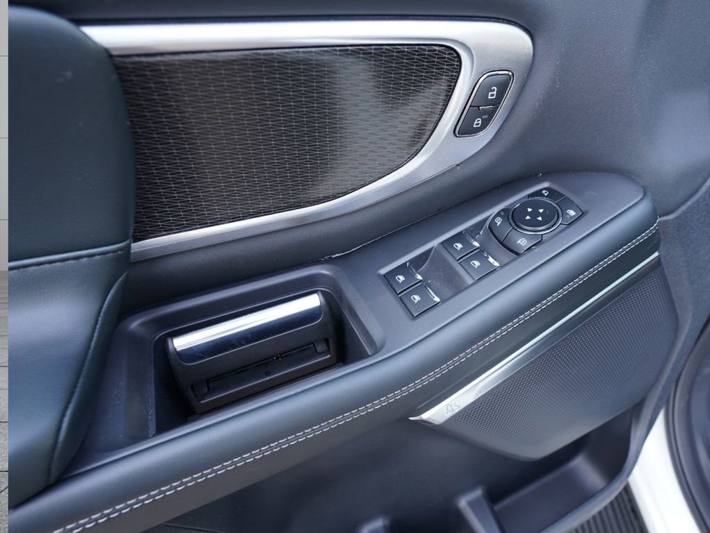 New 2026 Ford Expedition Platinum w/ Stealth Appearance Package image 18