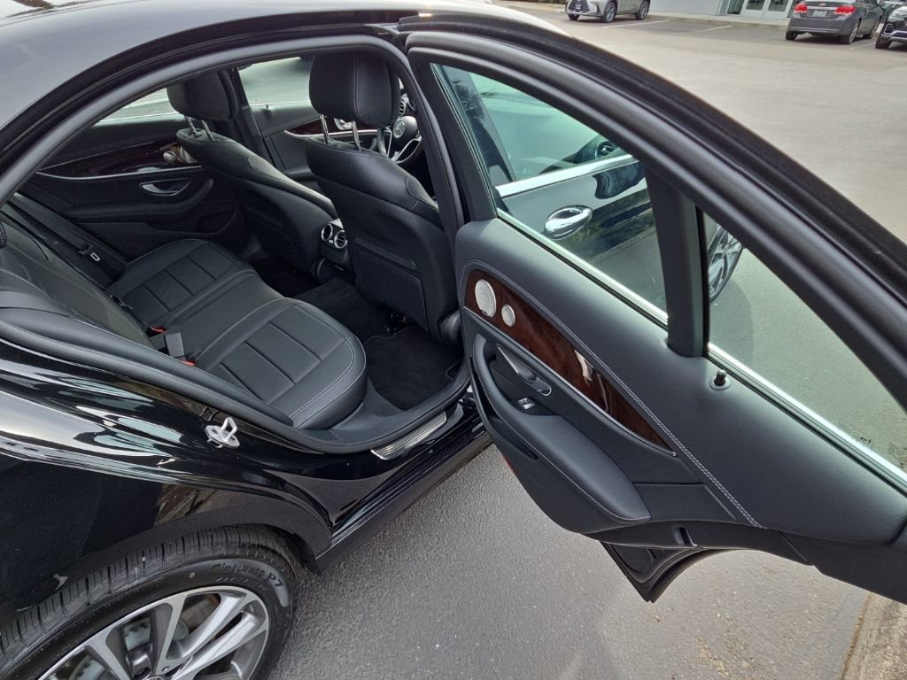 Used 2023 Mercedes-Benz E 450 4MATIC Sedan image 17