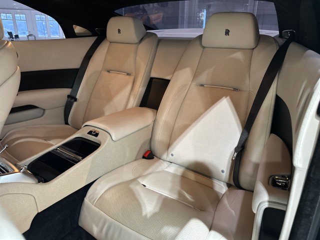 Used 2015 Rolls-Royce Wraith RWD image 6