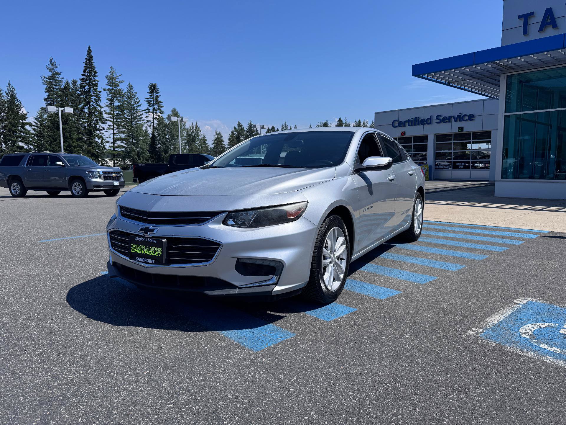Used 2016 Chevrolet Malibu LT FWD image 3