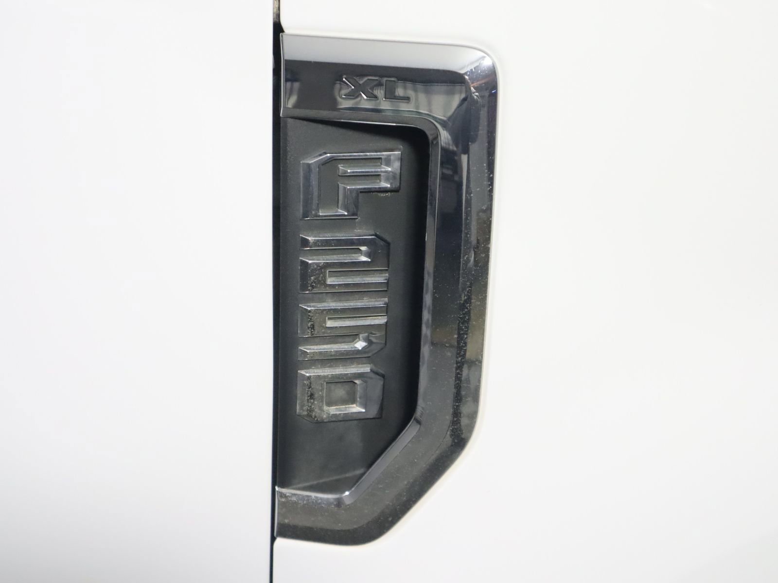 Used 2018 Ford F250 XL w/ Power Equipment Group image 4