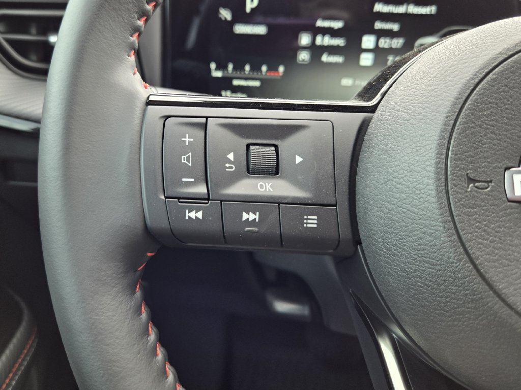 New 2026 Nissan Kicks SR w/ Cold Weather Package FWD image 20