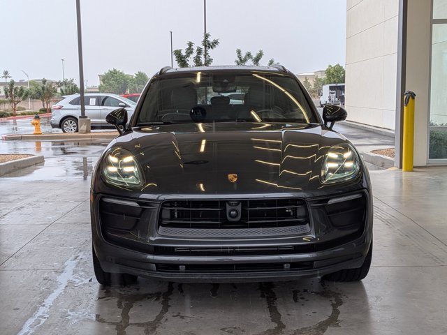 Used 2025 Porsche Macan AWD/4WD video 2