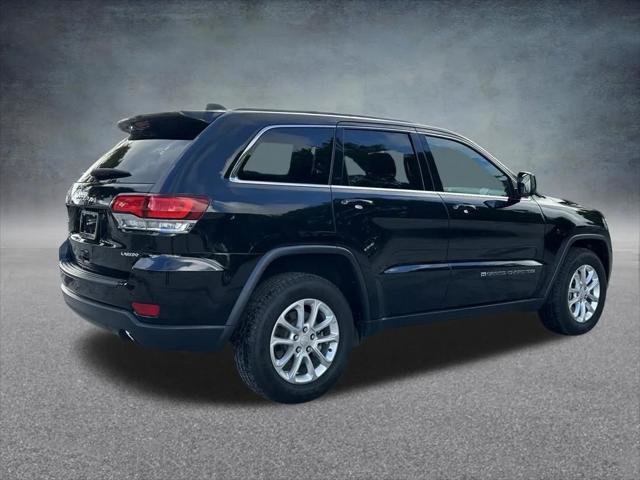 Certified 2022 Jeep Grand Cherokee Laredo E RWD image 5