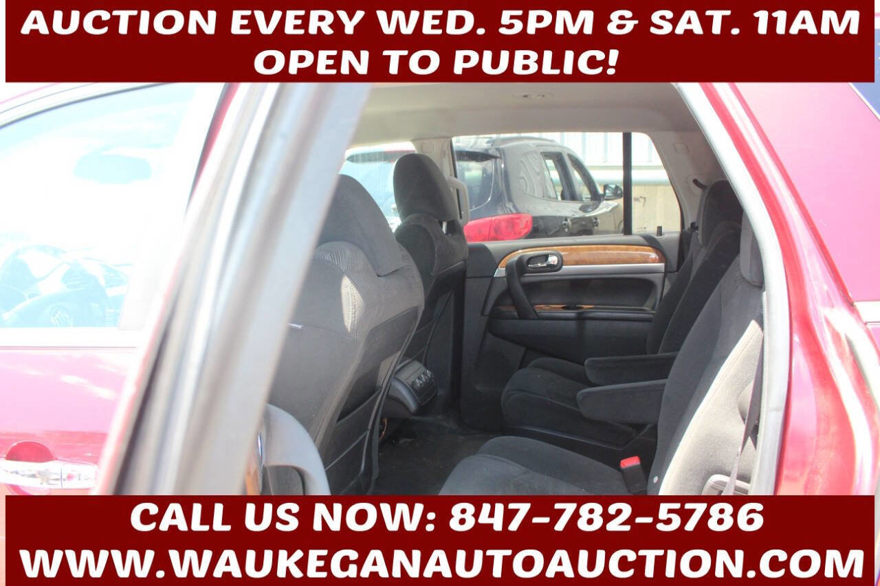 Used 2008 Buick Enclave CX w/ Driver Confidence Package image 5