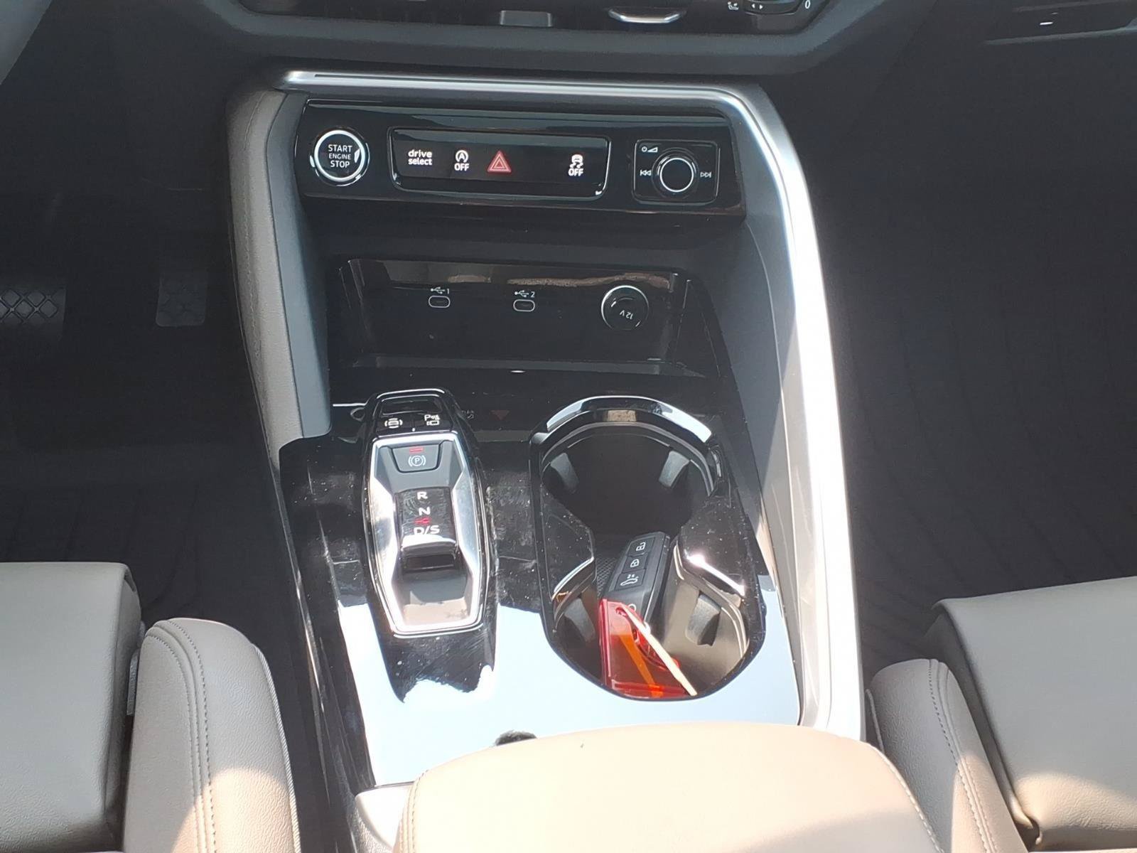 Certified 2025 Audi Q5 Premium Plus w/ Premium Plus AWD/4WD image 17