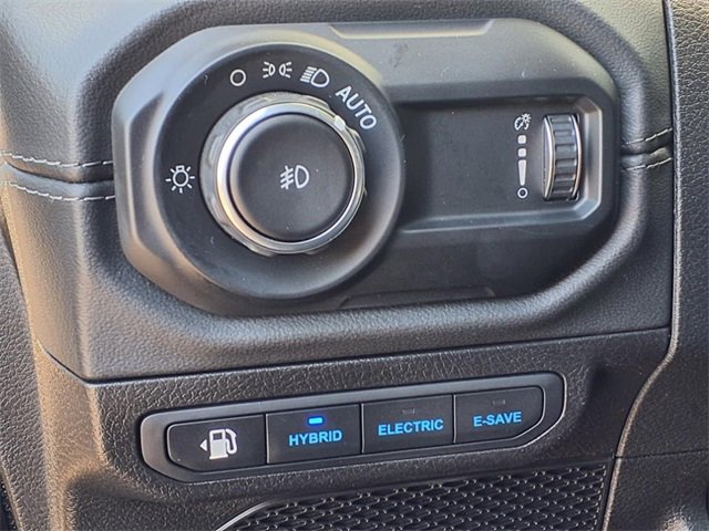 Used 2024 Jeep Wrangler Unlimited Rubicon 4xe image 19