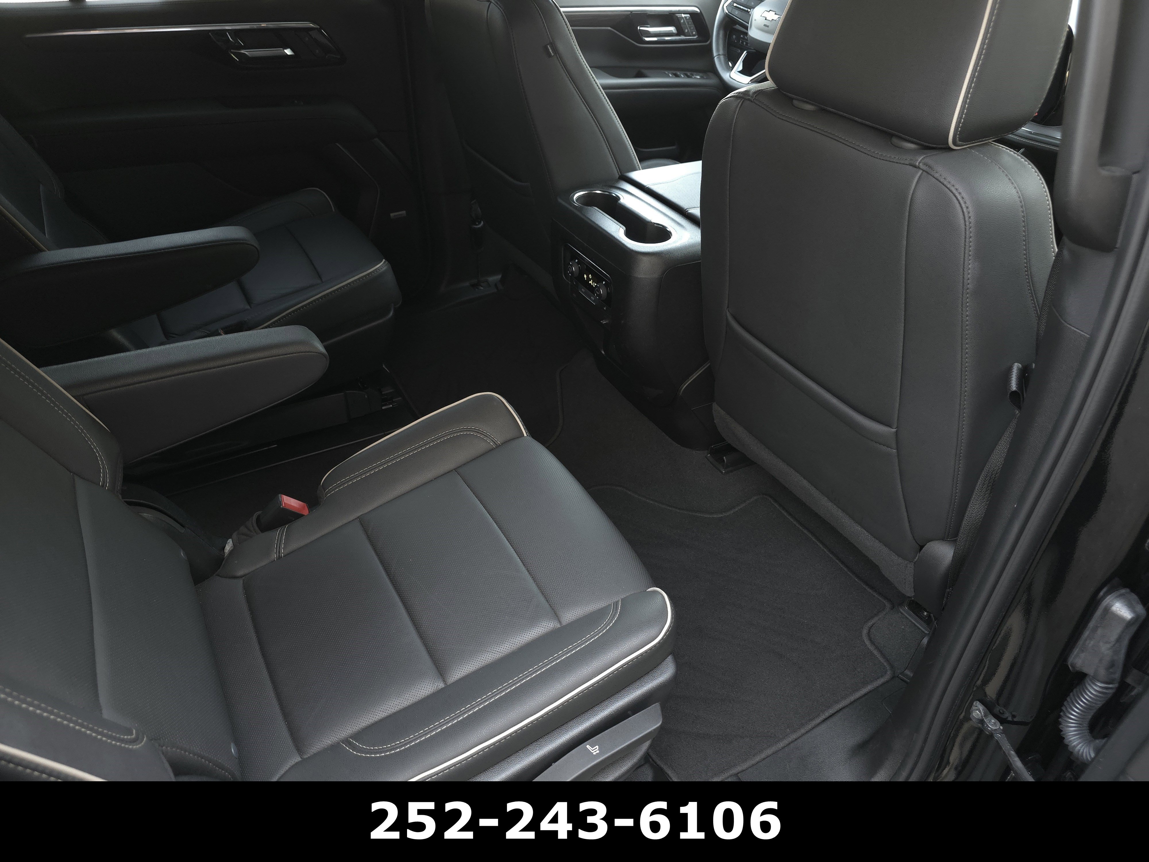 Used 2025 Chevrolet Tahoe Premier RWD image 45