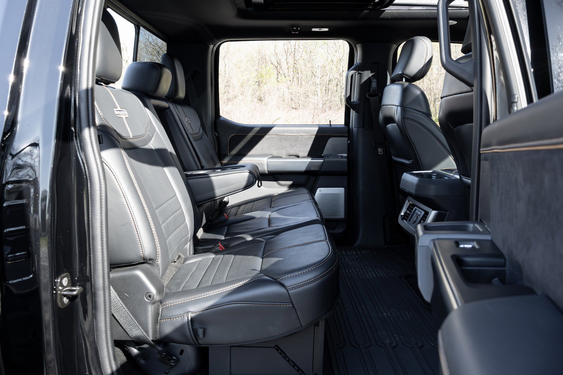 Used 2024 Ford F450 Platinum AWD/4WD image 29