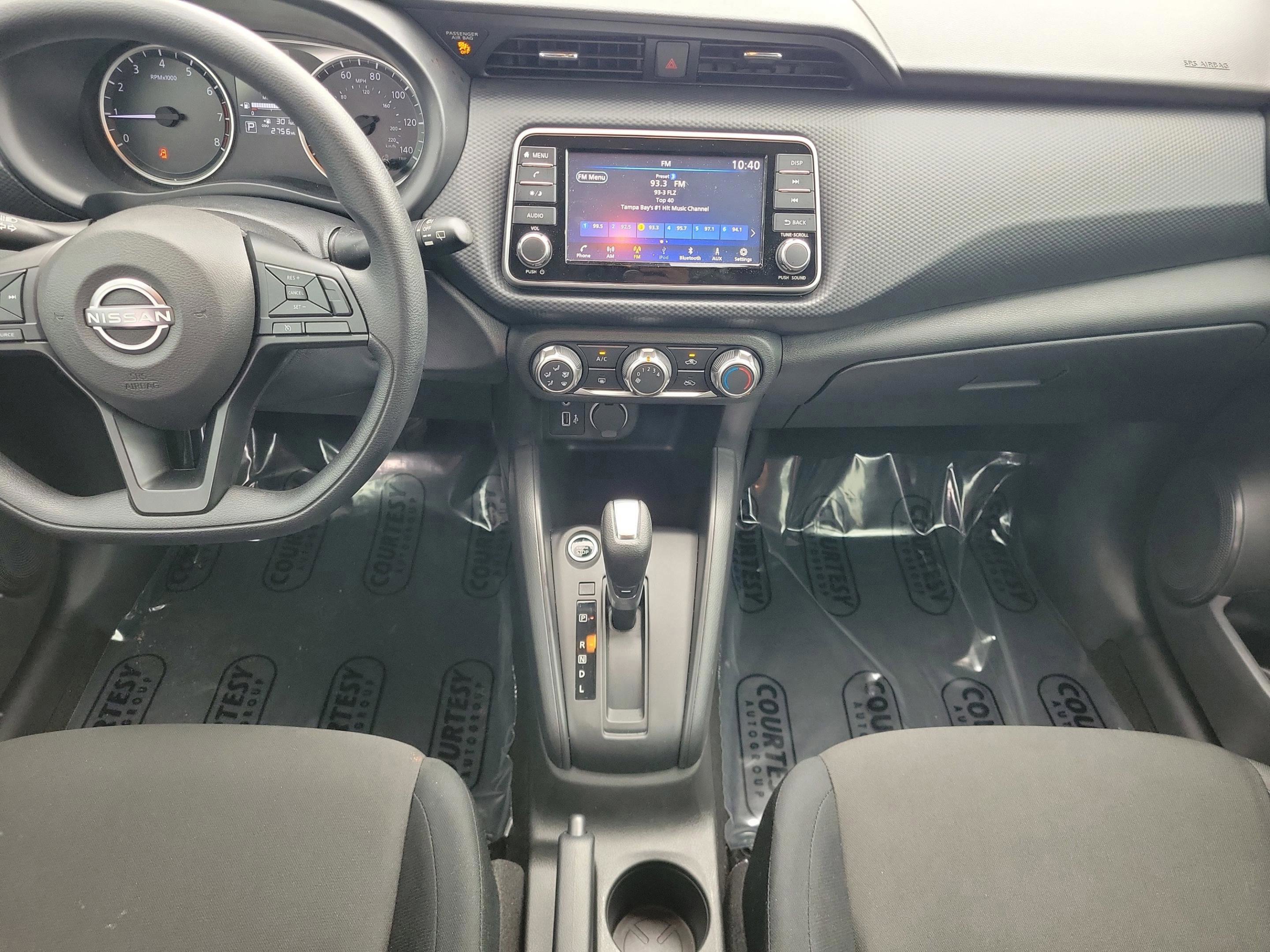 Used 2025 Nissan Kicks Play S image 29