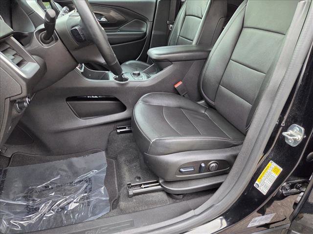 Used 2024 GMC Terrain SLT image 15