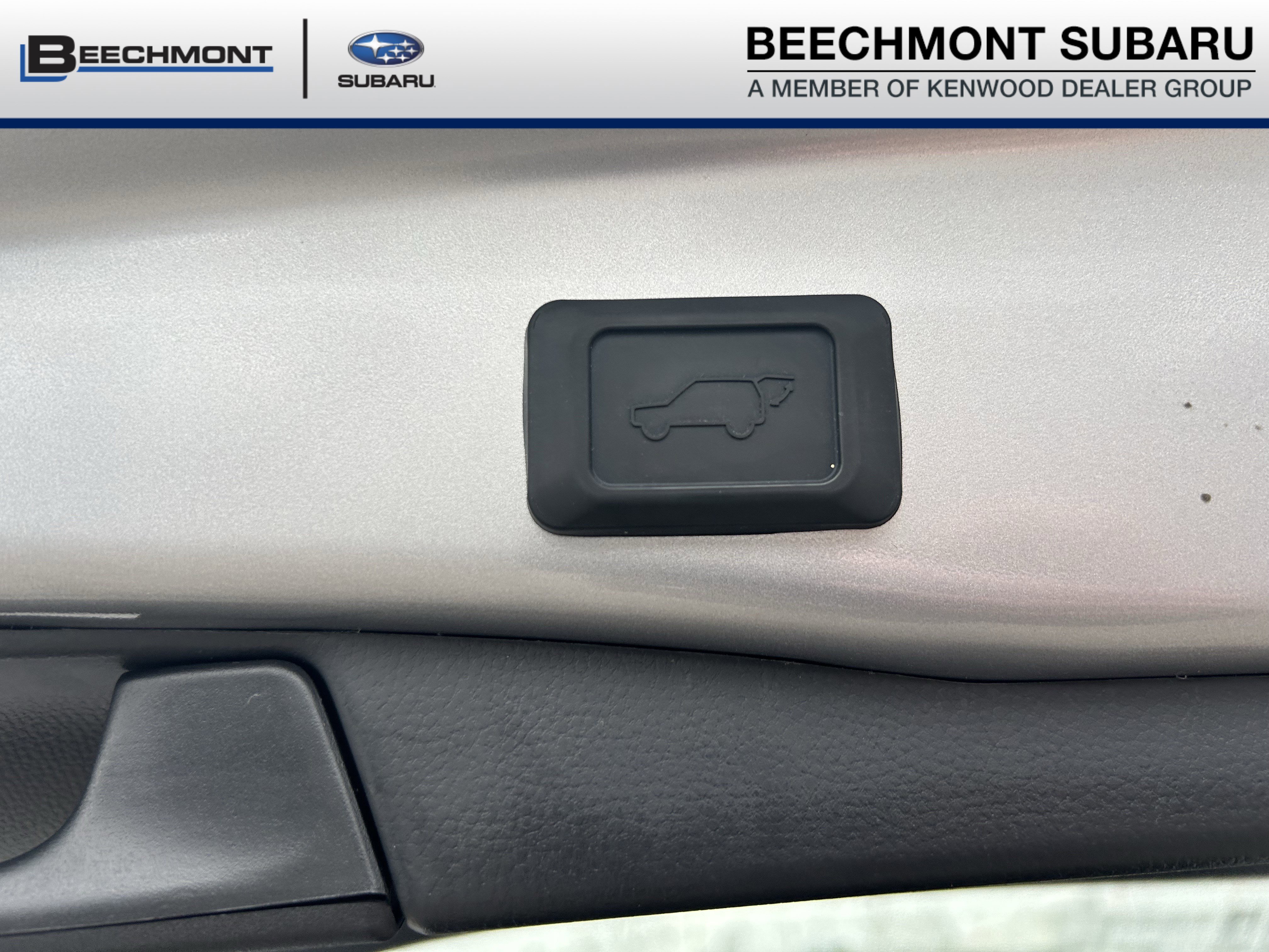 Used 2022 Toyota RAV4 XLE Premium image 28