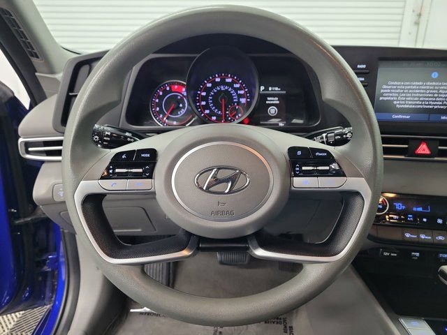 Used 2022 Hyundai Elantra SEL FWD image 24