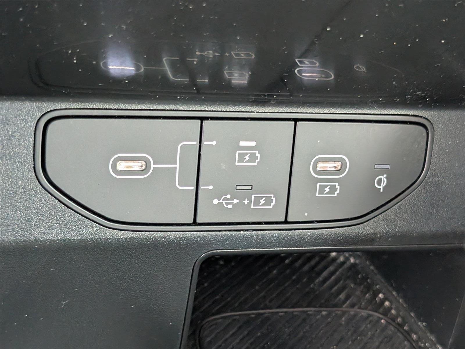 Used 2024 Kia Sorento S FWD image 27