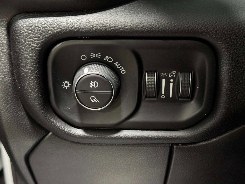 Used 2024 RAM 2500 Laramie w/ Safety Group image 8