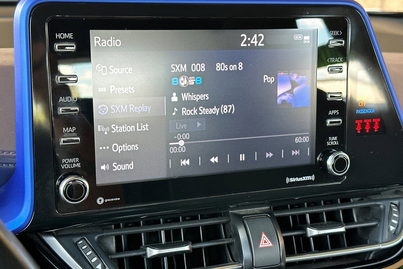 Used 2022 Toyota C-HR XLE FWD image 18