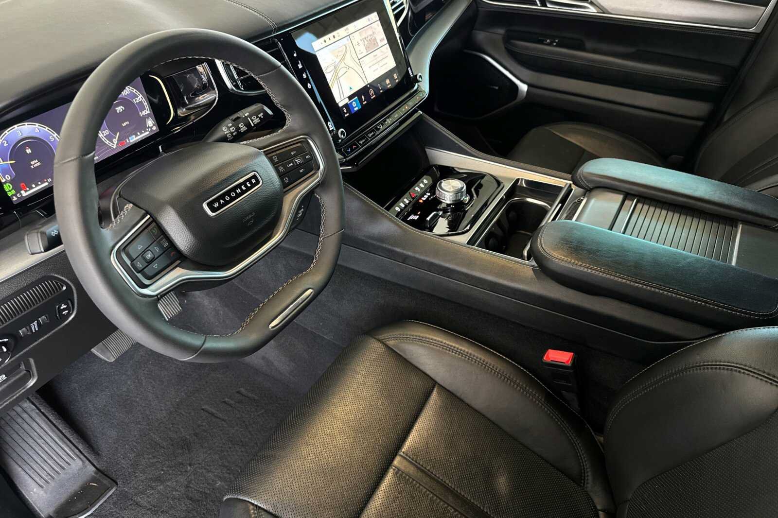 Certified 2023 Jeep Wagoneer Series II AWD/4WD image 7