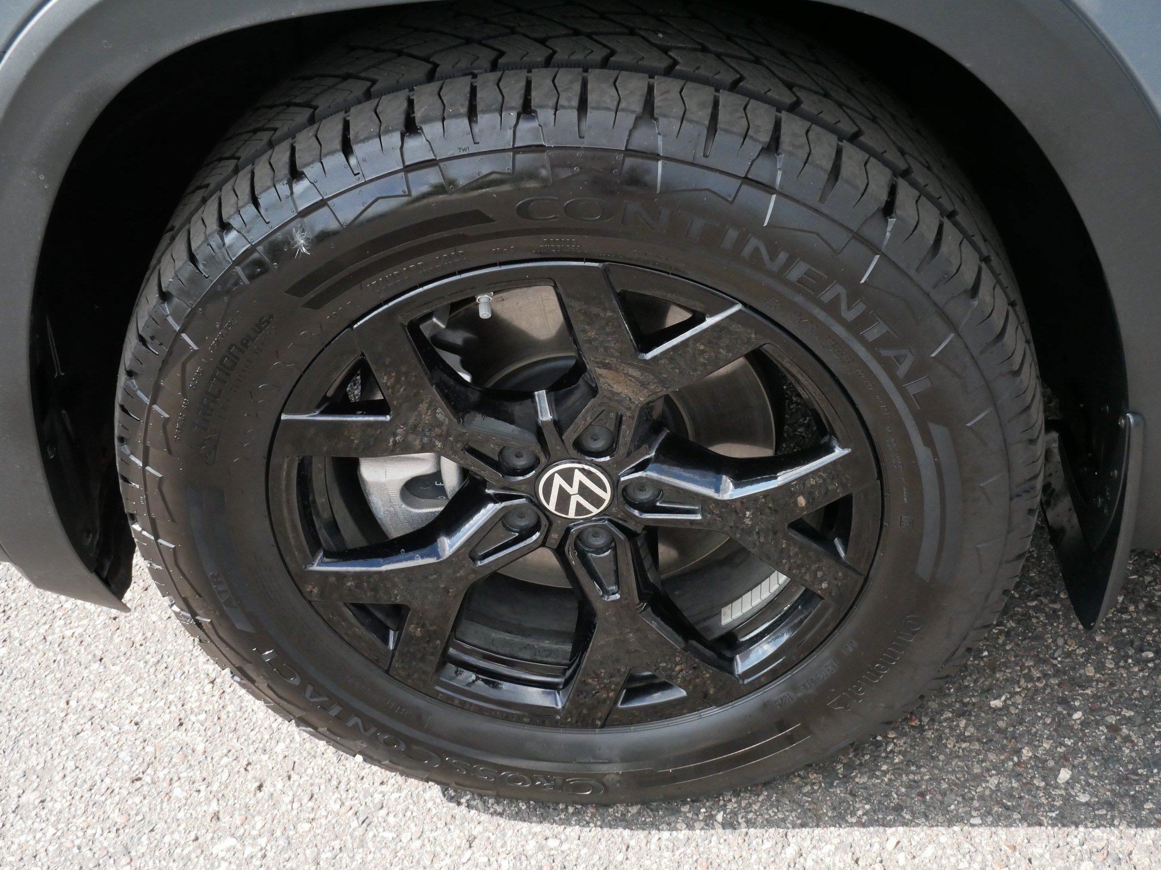 Certified 2026 Volkswagen Atlas Peak Edition AWD/4WD image 15