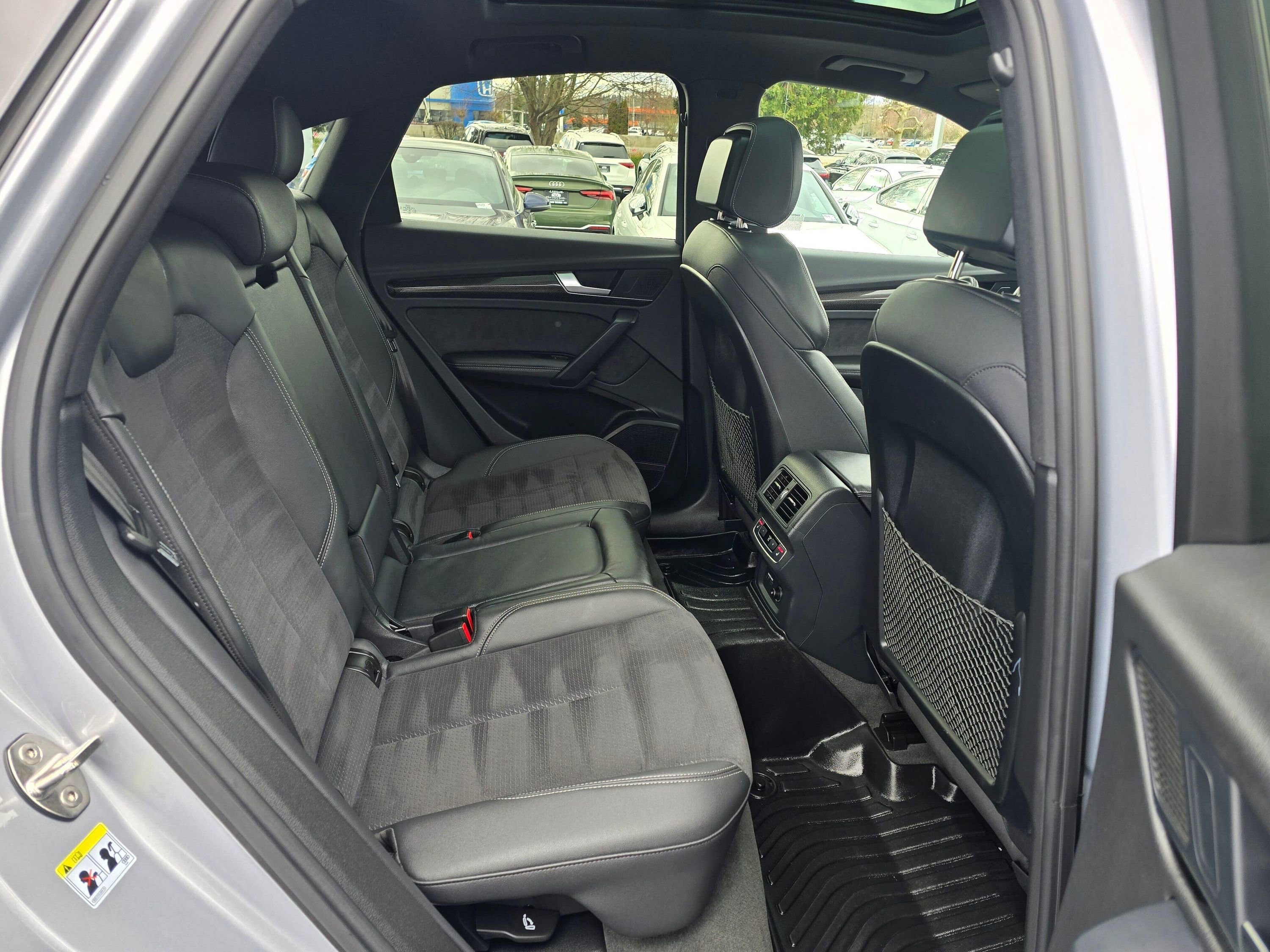 Used 2023 Audi SQ5 Prestige w/ Prestige Package image 26