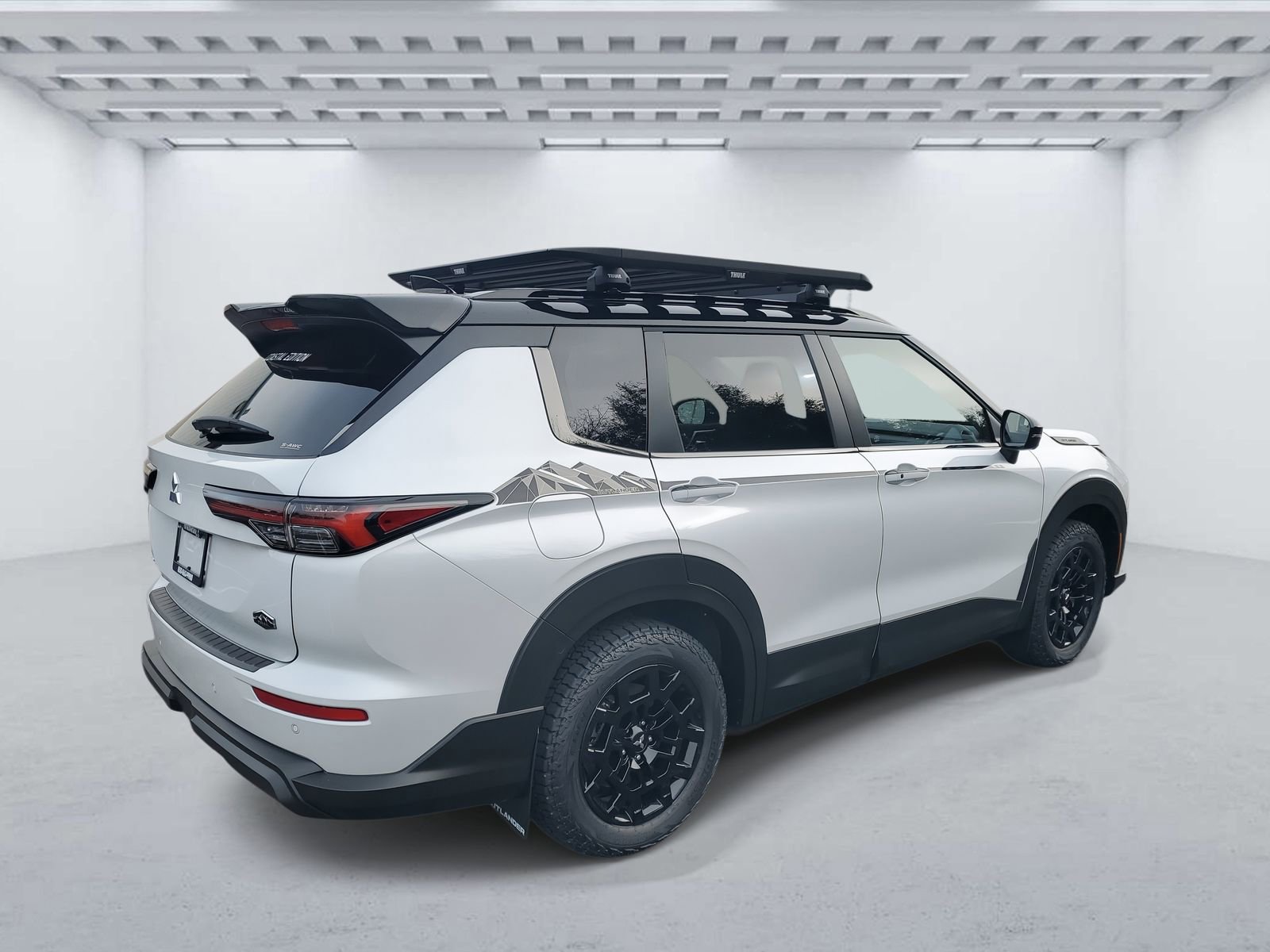 New 2026 Mitsubishi Outlander Trail Edition image 4