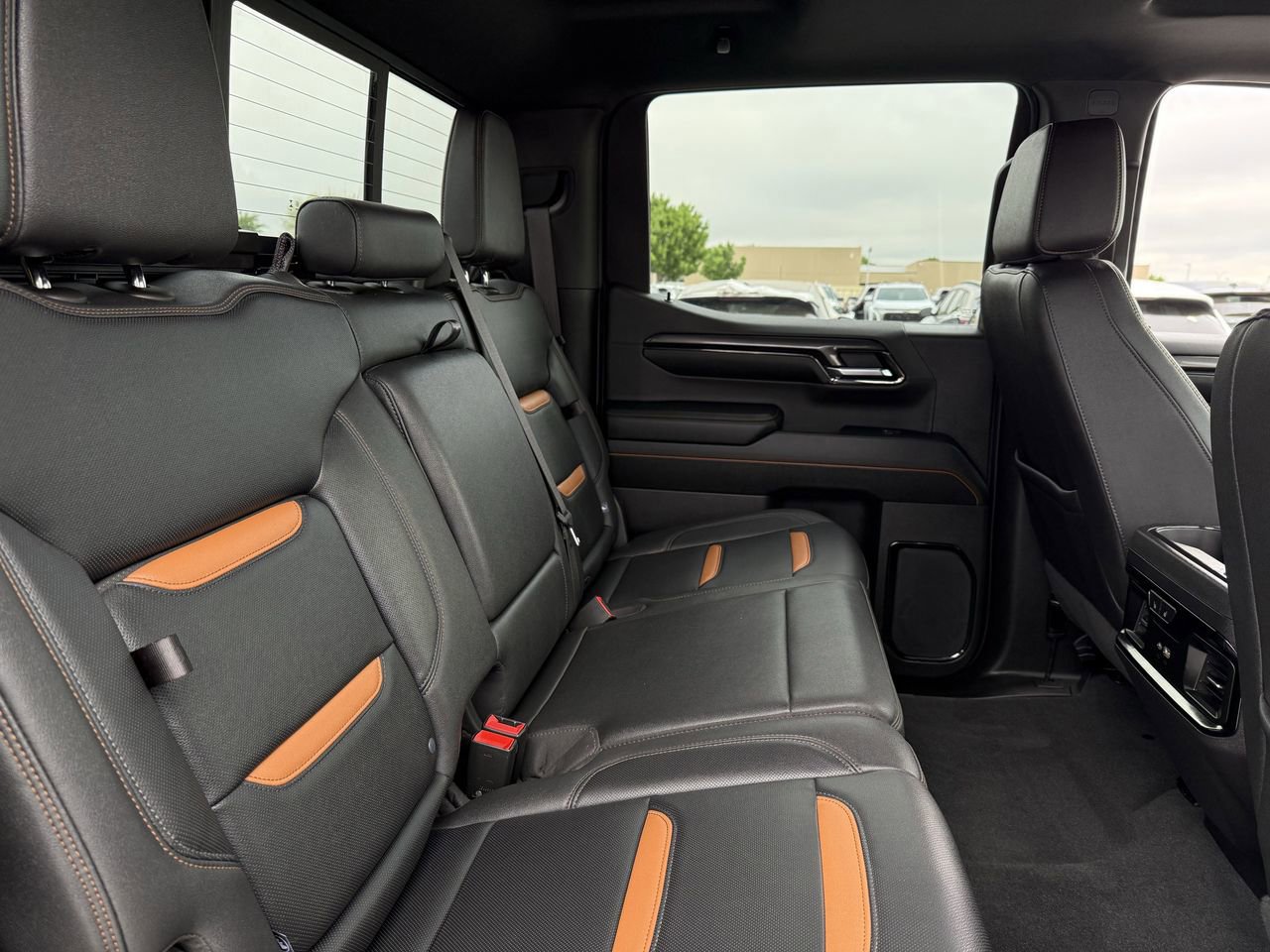 Certified 2024 GMC Sierra 1500 AT4 w/ Technology Package image 25