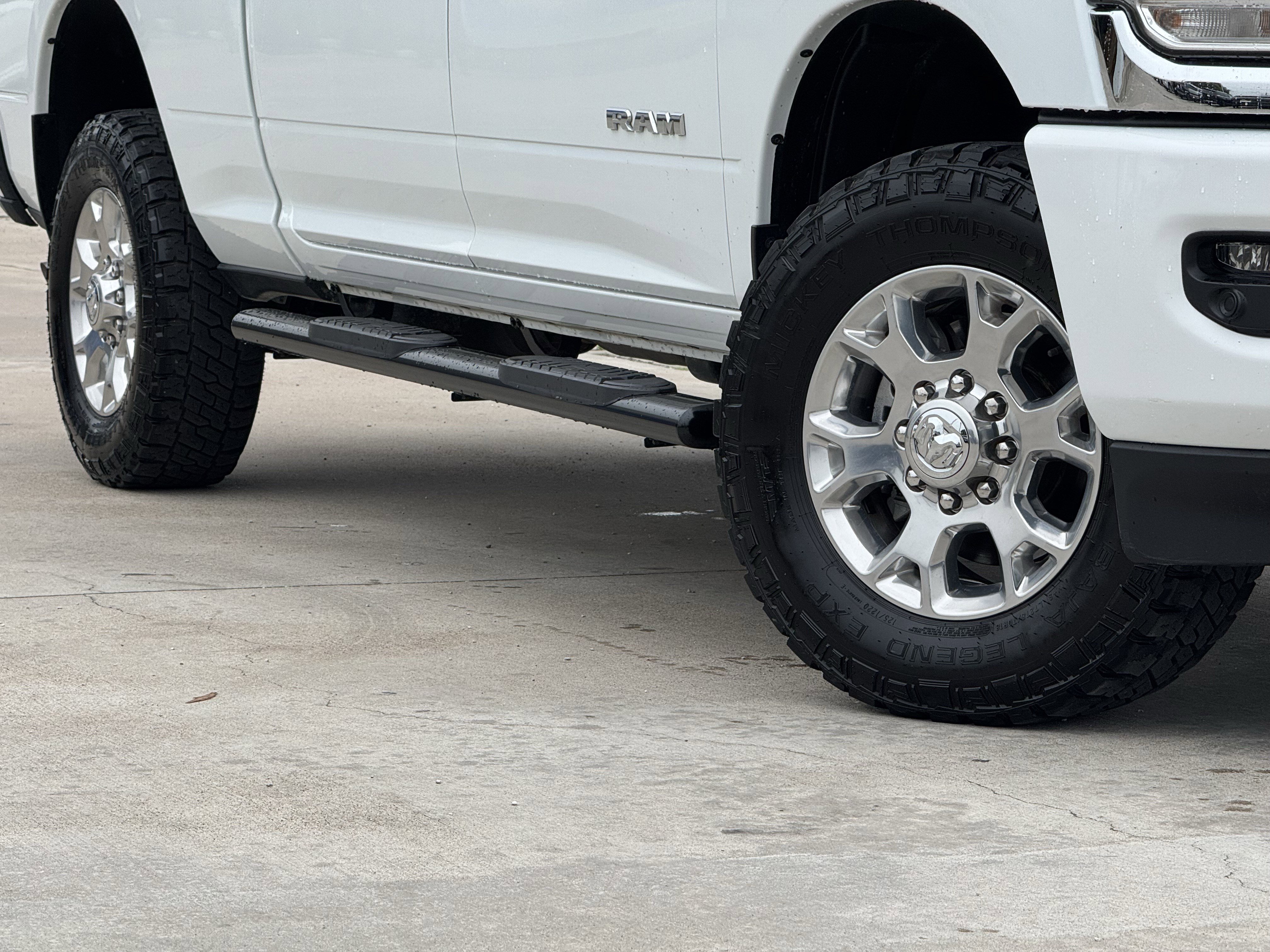 Used 2024 RAM 2500 Laramie AWD/4WD image 12