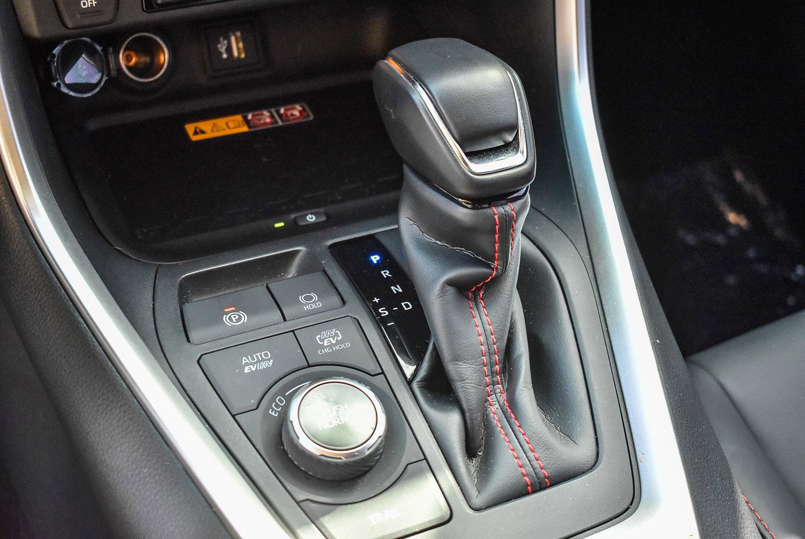 Used 2024 Toyota RAV4 XSE image 19