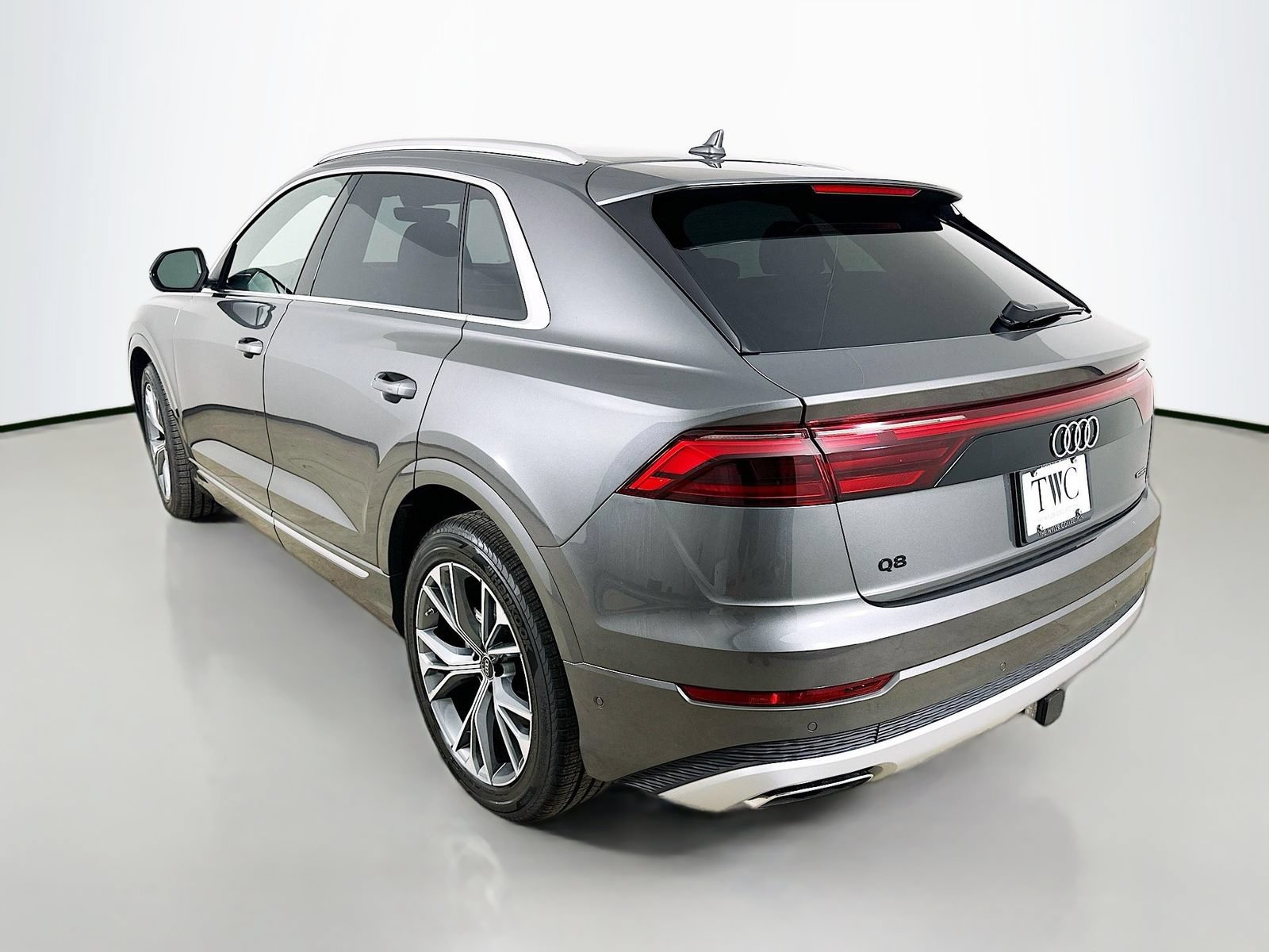 New 2026 Audi Q8 Premium Plus AWD/4WD image 7