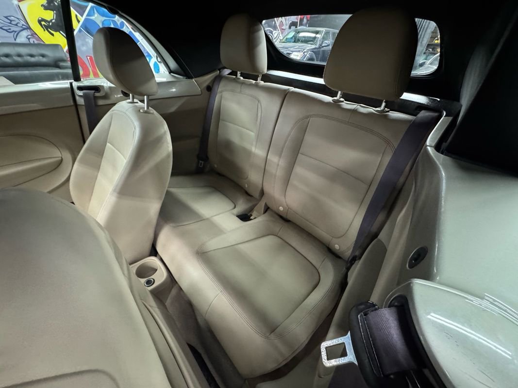 Used 2013 Volkswagen Beetle 2.5 image 13