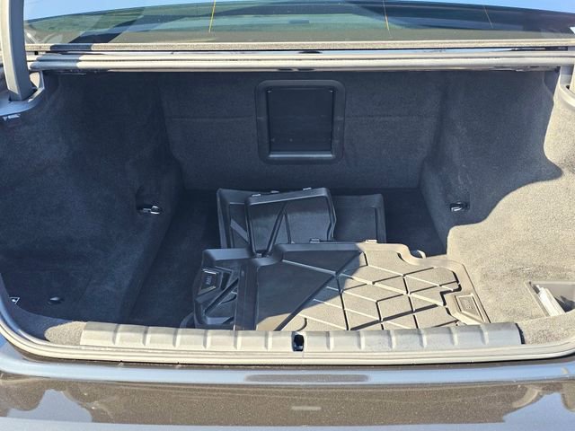 Used 2023 BMW 760i xDrive w/ Executive Package image 10