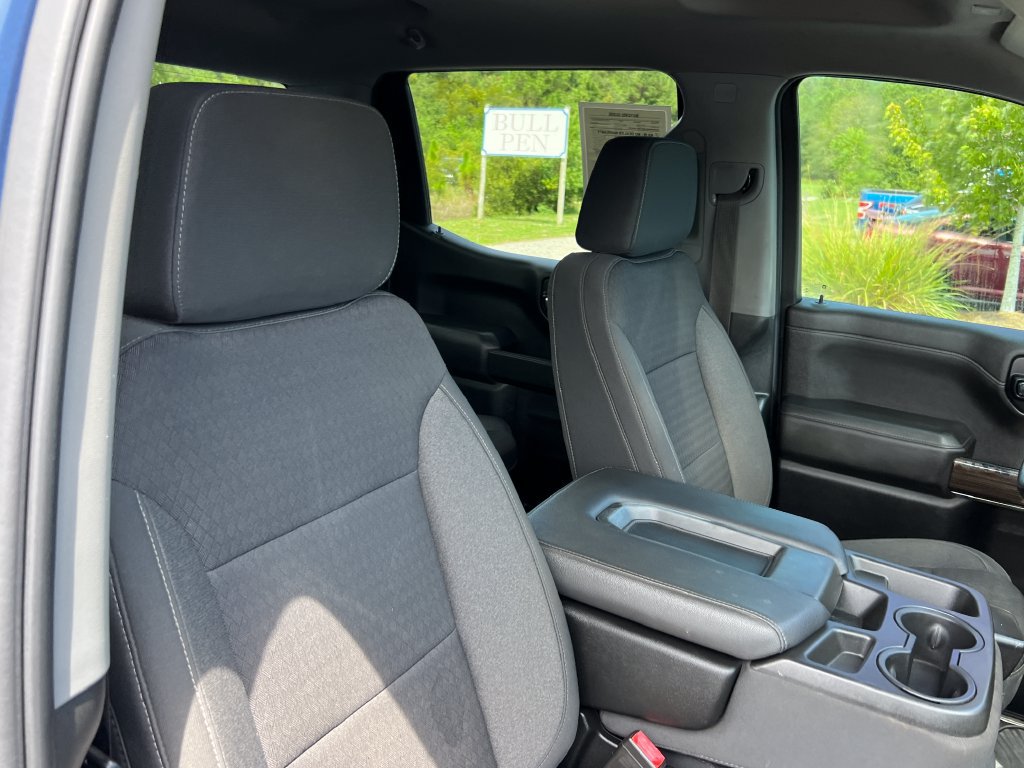 Used 2022 Chevrolet Silverado 1500 LT w/ Safety Package AWD/4WD image 21