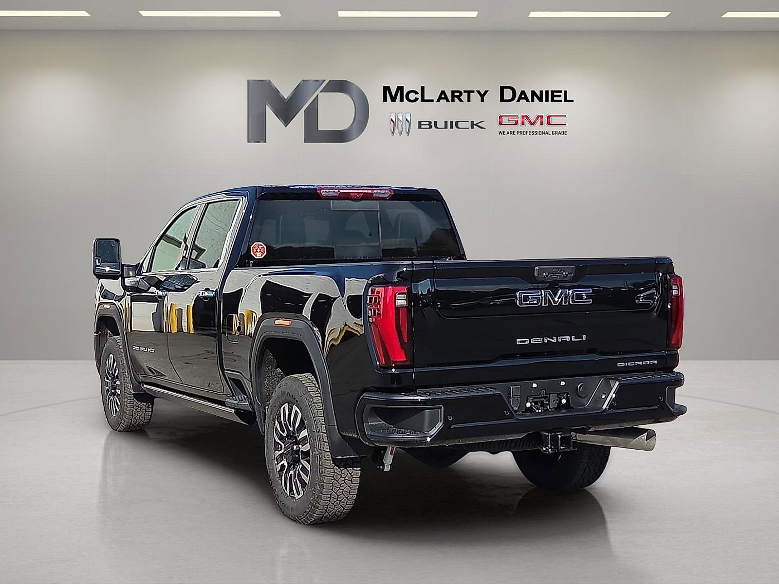 New 2026 GMC Sierra 2500 Denali Ultimate image 4