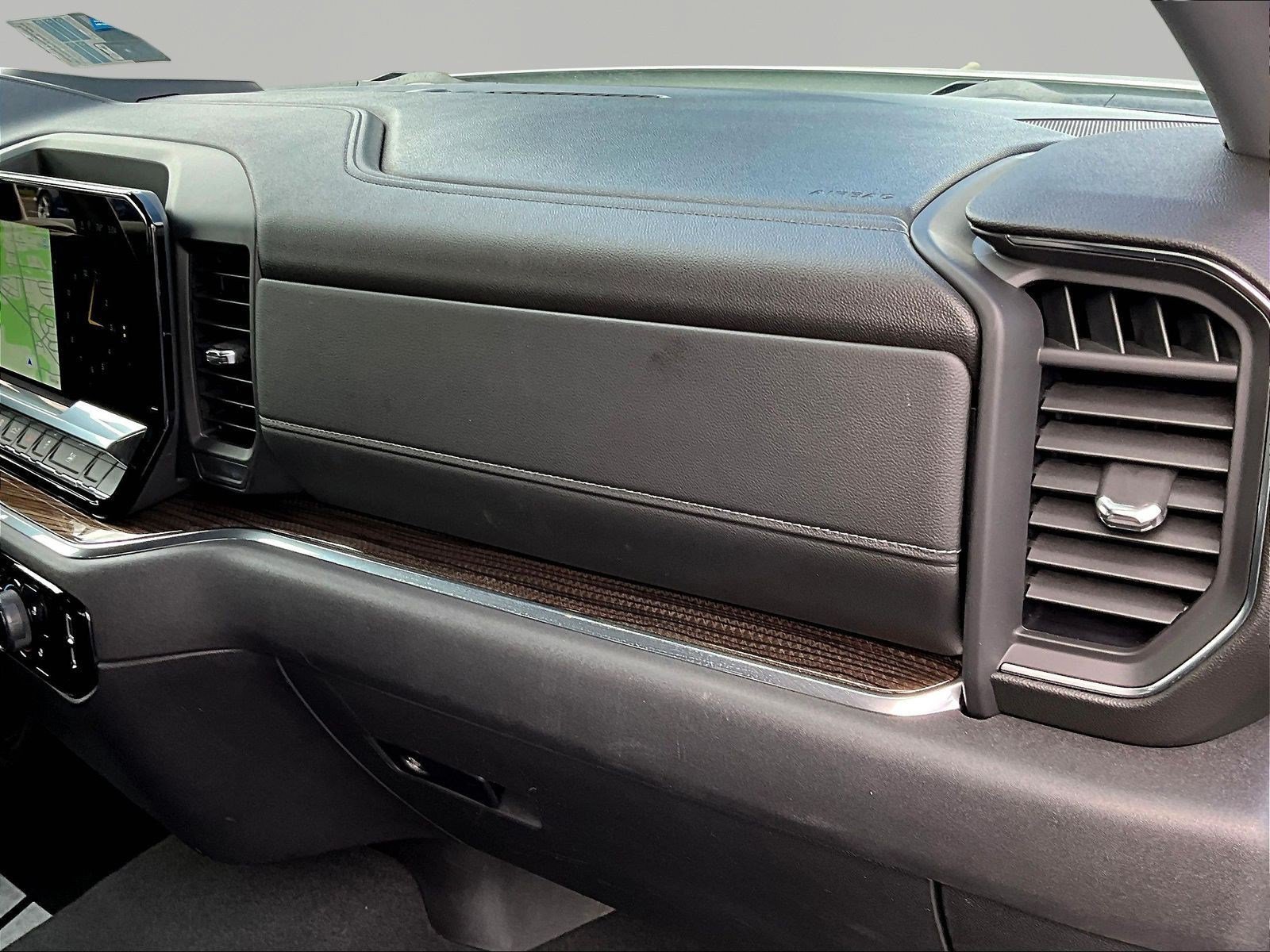 Used 2024 Chevrolet Silverado 1500 LT AWD/4WD image 27