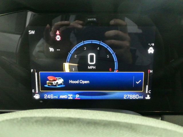 Used 2025 Chevrolet TrailBlazer LT w/ Driver Confidence Package image 20