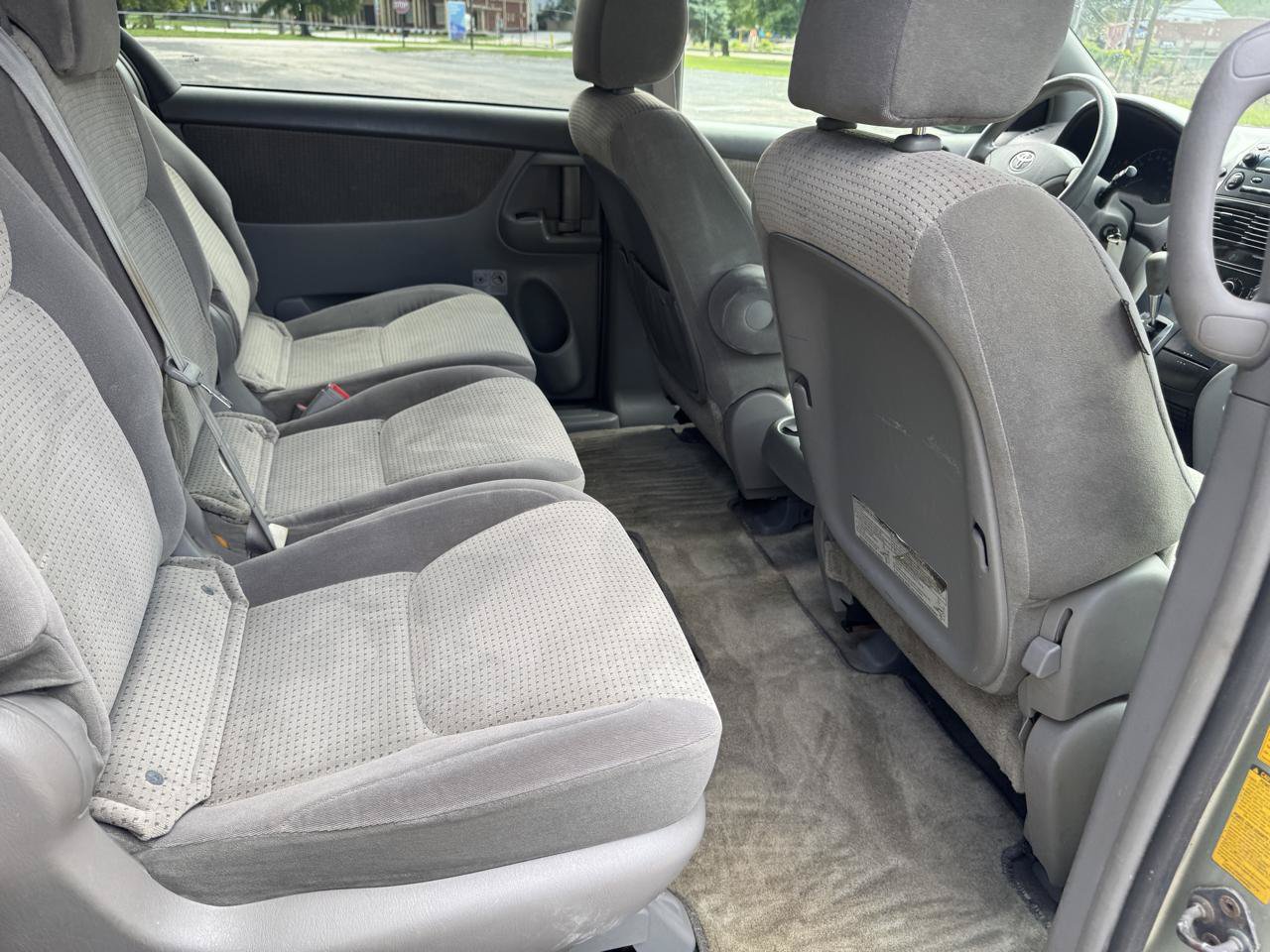 Used 2009 Toyota Sienna LE FWD image 40